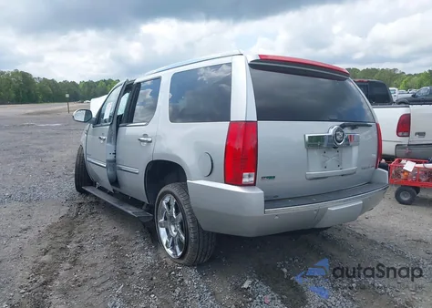 2010 Cadillac Escalade Premium из США, поврежденный, VIN 1GYUKCEF8AR168373